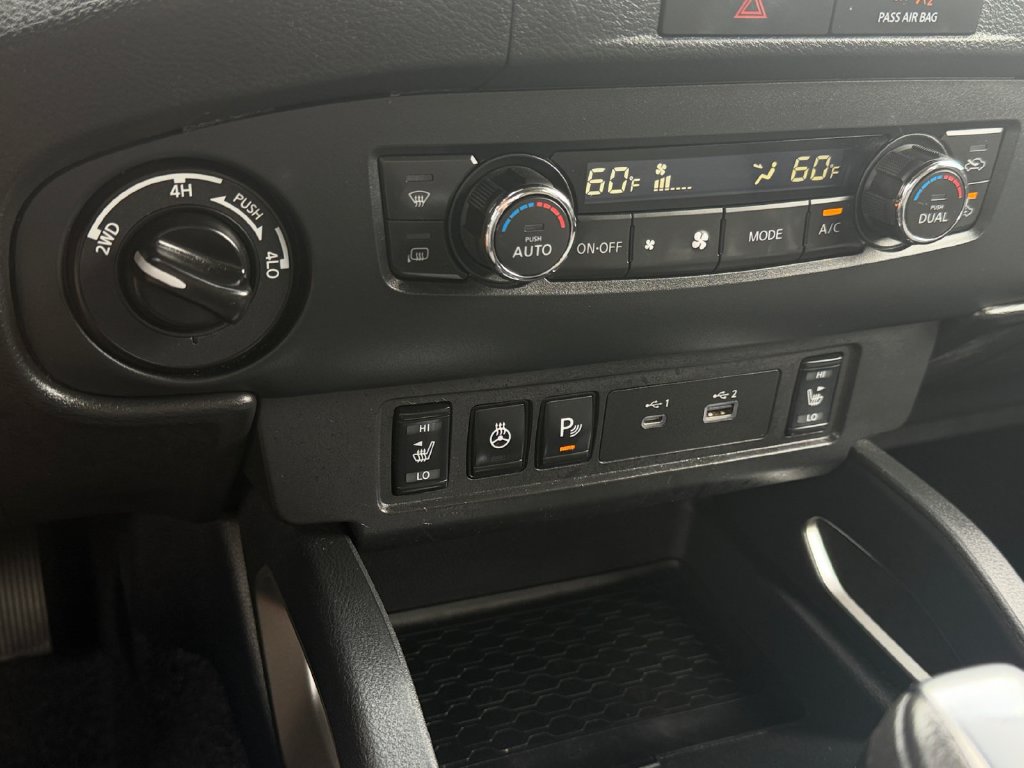 Used 2022 Nissan Frontier SV AWD/4WD image 25