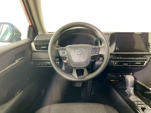 Used 2025 Toyota Camry LE image 23