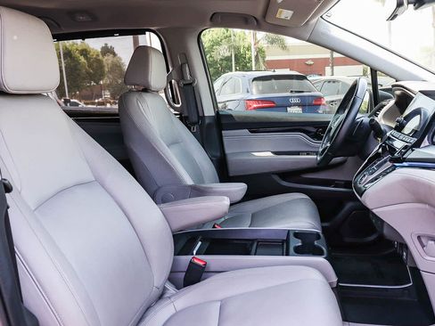 Used 2023 Honda Odyssey Touring image 28