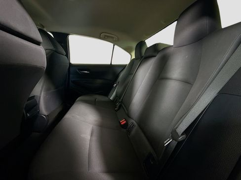 Used 2021 Toyota Corolla LE image 24