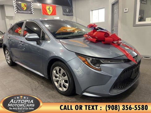 Used 2020 Toyota Corolla LE image 6