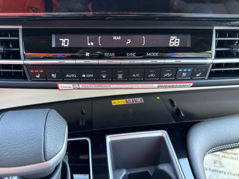 Certified 2026 Toyota Sienna Limited image 17