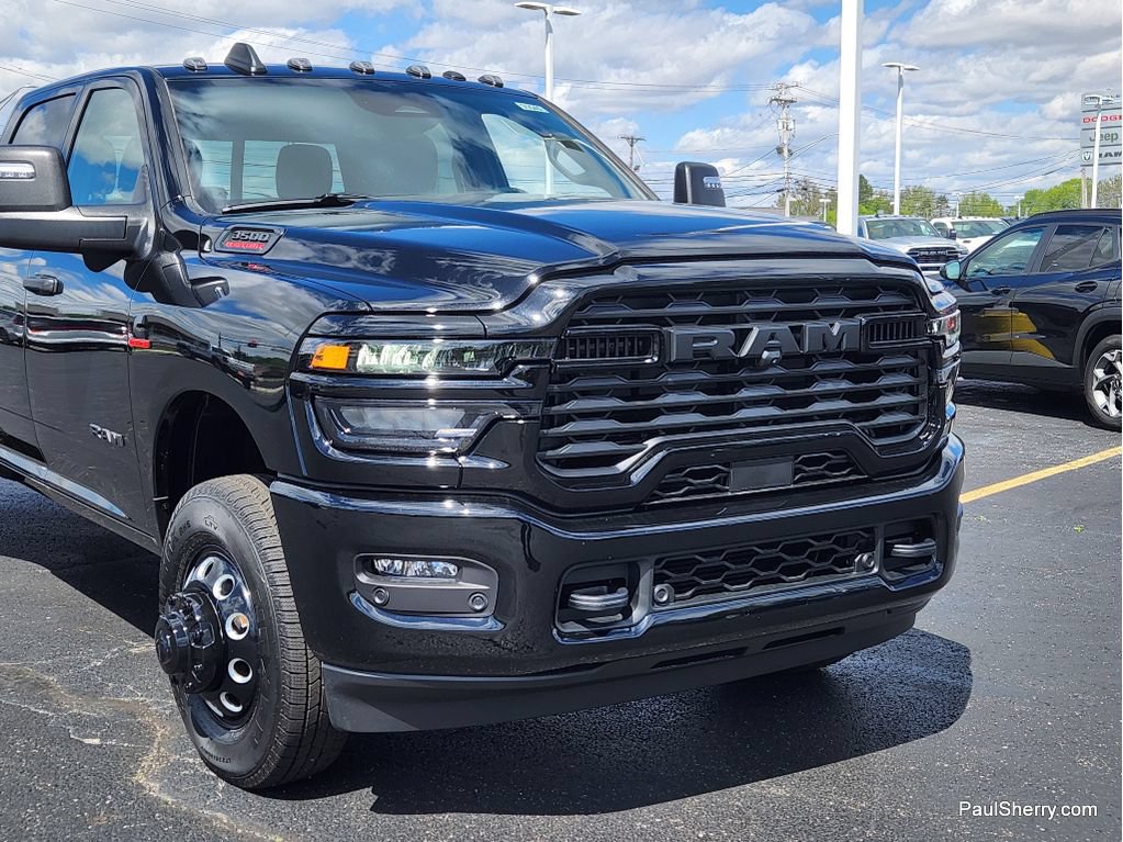 New 2026 RAM 3500 Big Horn AWD/4WD image 6