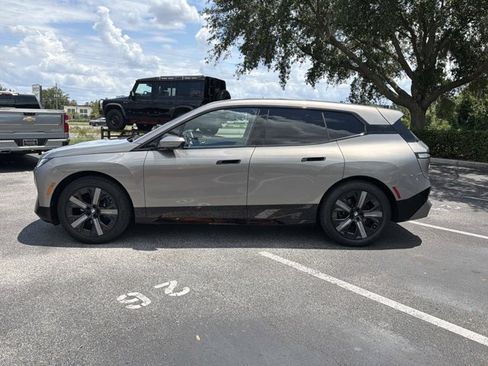 Certified 2025 BMW iX xDrive50 AWD/4WD image 7