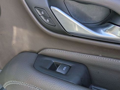 Used 2022 GMC Yukon Denali image 39