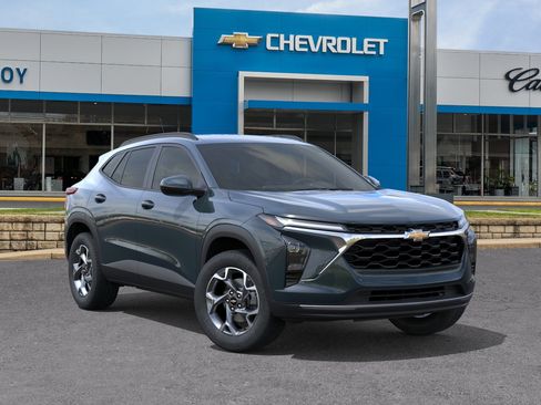 New 2026 Chevrolet Trax LT FWD image 32