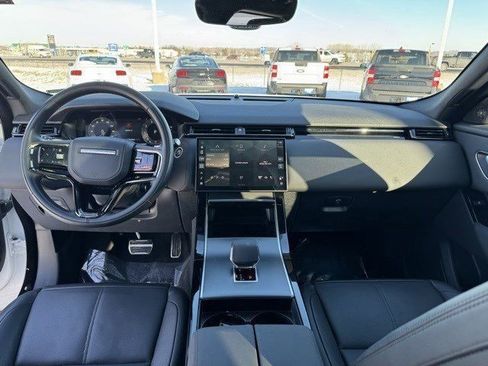 Used 2025 Land Rover Range Rover Velar Dynamic SE image 28