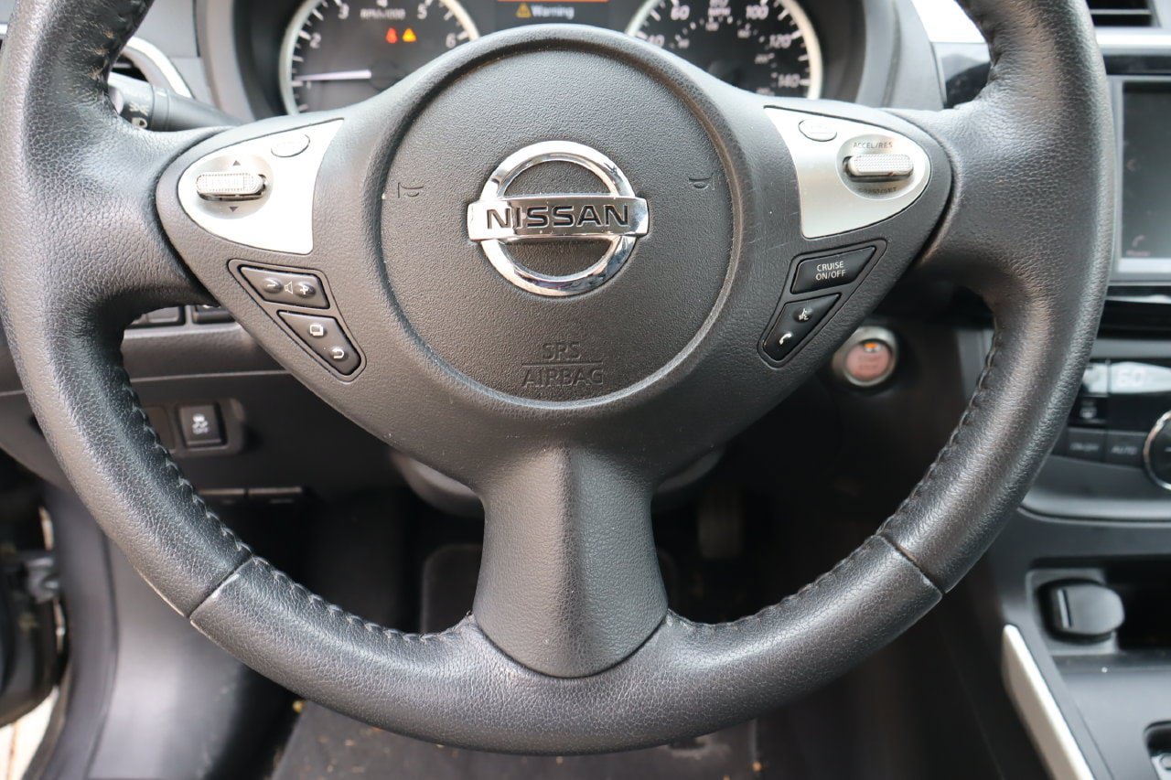 Used 2019 Nissan Sentra SV FWD image 11