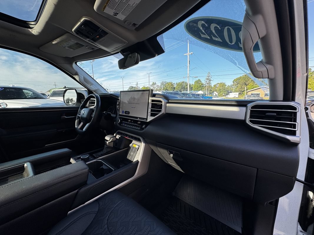 Used 2022 Toyota Tundra Limited AWD/4WD image 32