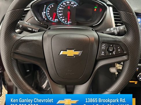 Used 2020 Chevrolet Trax LS AWD/4WD image 12