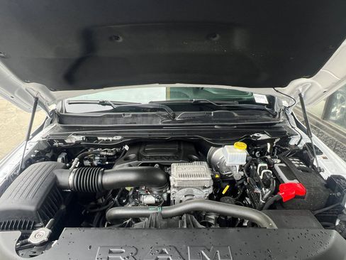 Used 2024 RAM 1500 Laramie image 16