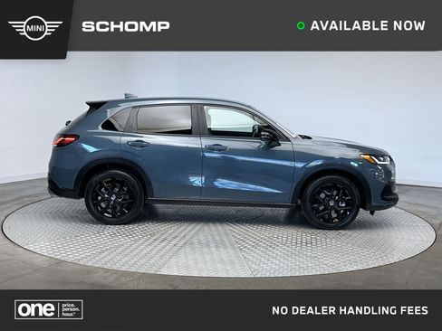 Used 2024 Honda HR-V Sport image 1