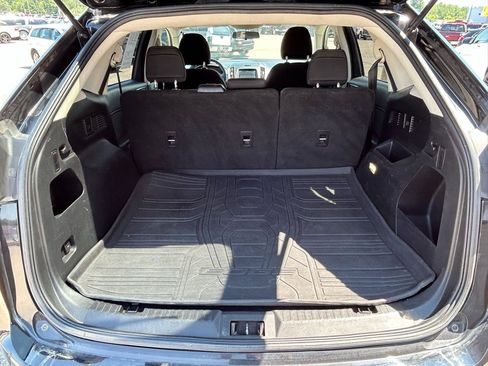Used 2017 Ford Edge SE AWD/4WD image 17