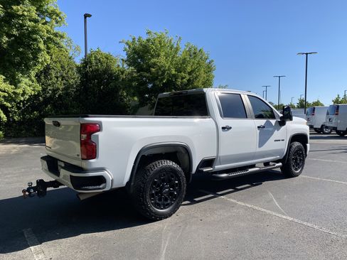 Used 2024 Chevrolet Silverado 2500 LT w/ Z71 Sport Edition AWD/4WD image 9