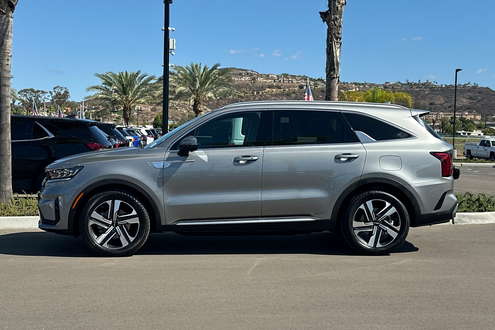 Used 2023 Kia Sorento SX Prestige w/ Panoramic Sunroof Package AWD/4WD image 7