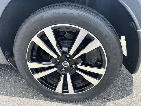 Used 2019 Nissan Kicks SV w/ Exterior Electronics Package FWD image 10