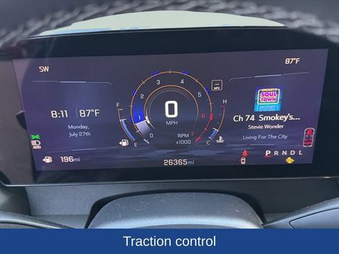 Used 2024 Chevrolet Traverse LT w/ Trailering Package FWD image 9