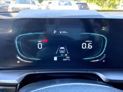 Used 2025 Kia Telluride S AWD/4WD image 10