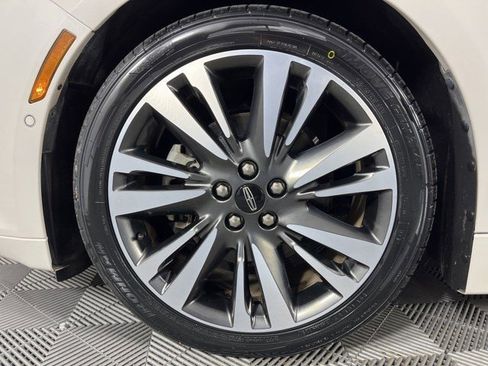 Used 2020 Lincoln MKZ Reserve w/ Elements Package image 9