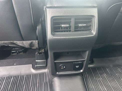Used 2022 Ford Edge SEL w/ Convenience Package AWD/4WD image 15