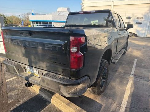 Used 2024 Chevrolet Silverado 1500 Custom Trail Boss w/ LPO, Dark Essentials Package image 5