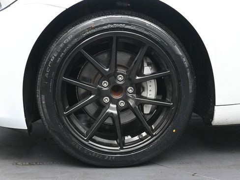 Used 2023 Tesla Model 3 Standard Range RWD image 34