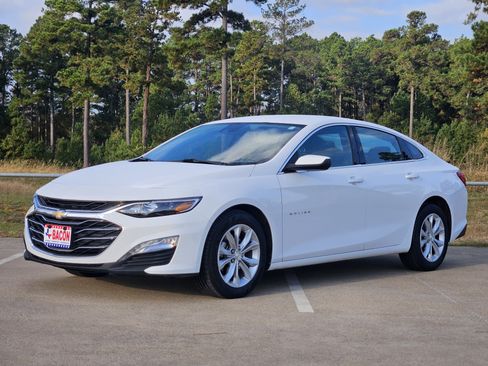 Used 2025 Chevrolet Malibu LT image 1