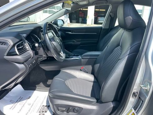 Used 2020 Toyota Camry SE w/ Protection Package (Q2) FWD image 19