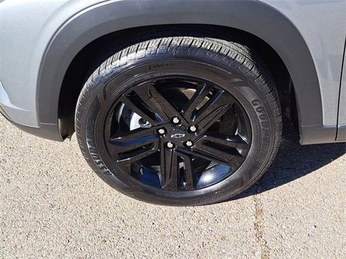 Used 2025 Chevrolet Trax ACTIV w/ Driver Confidence Package image 9