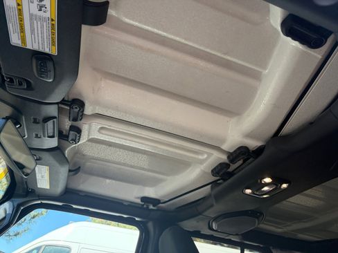 Used 2021 Jeep Wrangler Unlimited Sport AWD/4WD image 33