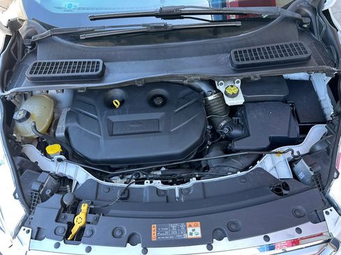 Used 2017 Ford Escape Titanium w/ Equipment Group 301A AWD/4WD image 37