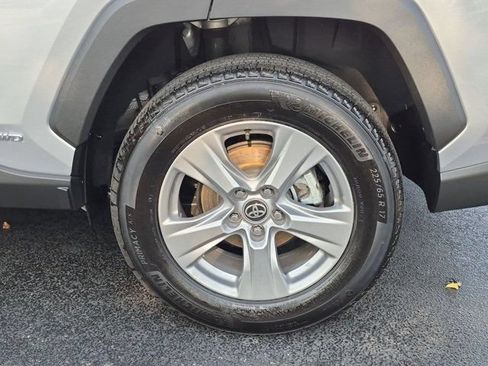 Certified 2025 Toyota RAV4 LE AWD/4WD image 7
