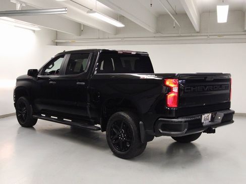 Used 2022 Chevrolet Silverado 1500 Custom Trail Boss w/ Safety Confidence Package image 9