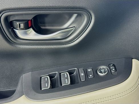 Used 2026 Honda HR-V EX-L image 23