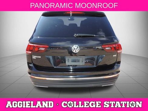Used 2018 Volkswagen Tiguan SEL Premium FWD image 5