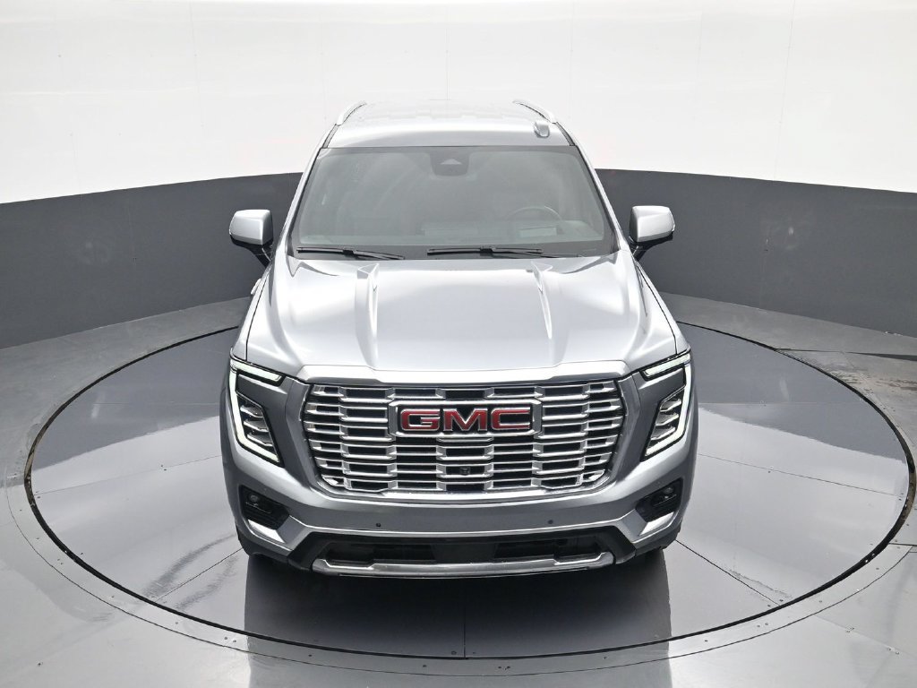 Used 2025 GMC Yukon Denali AWD/4WD image 36