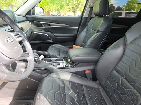 Used 2020 Kia Telluride SX w/ SX Prestige Package AWD/4WD image 25