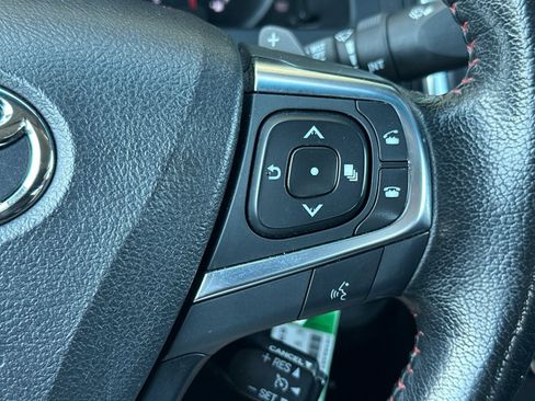 Used 2016 Toyota Camry SE FWD image 24