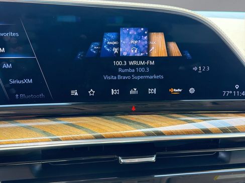 Used 2022 Cadillac Escalade Sport Platinum RWD image 23