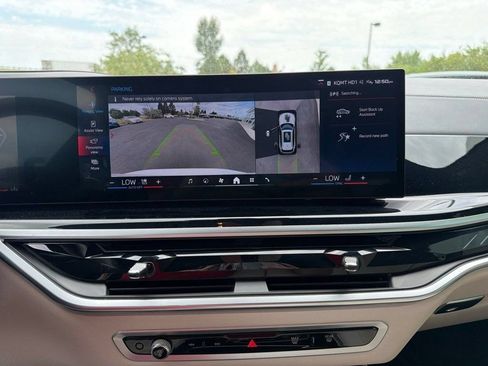 Used 2024 BMW X5 M60i AWD/4WD image 15