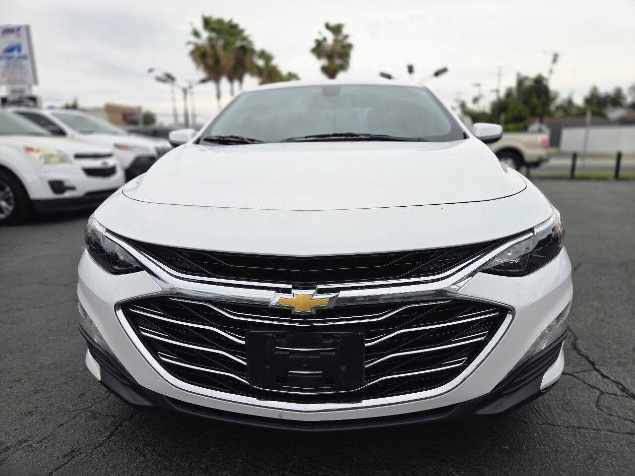 Used 2020 Chevrolet Malibu LT FWD image 4