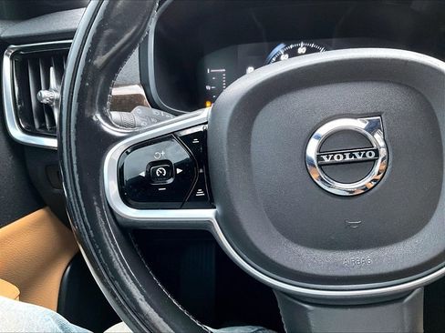 Used 2018 Volvo S90 T5 Momentum w/ Protection Package Premier image 15