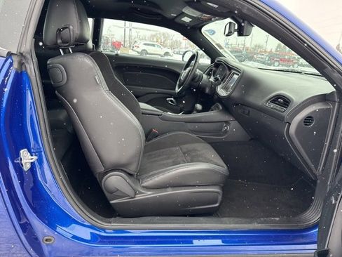 Used 2022 Dodge Challenger R/T Scat Pack w/ Shaker Package image 10