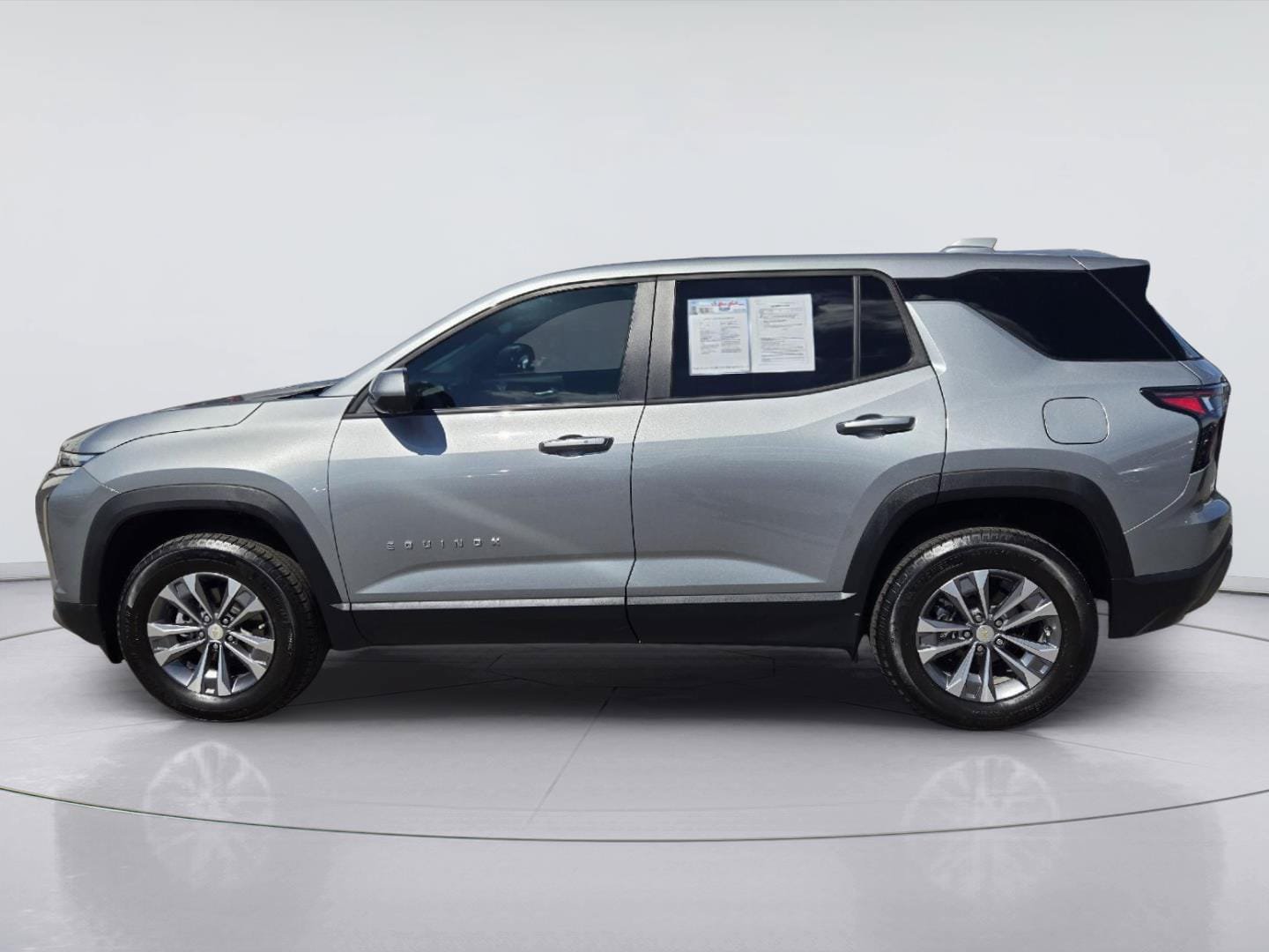 Used 2026 Chevrolet Equinox LT w/ Convenience Package II AWD/4WD image 5