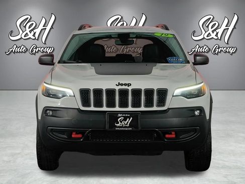 Used 2019 Jeep Cherokee Trailhawk AWD/4WD image 19