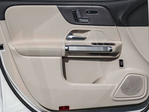 Certified 2023 Mercedes-Benz GLB 250 4MATIC image 20