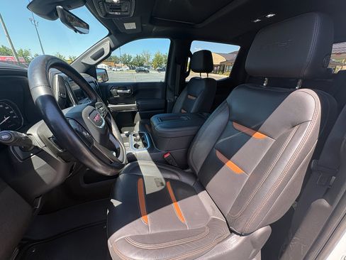 Used 2021 GMC Sierra 1500 AT4 w/ AT4 Premium Package AWD/4WD image 16