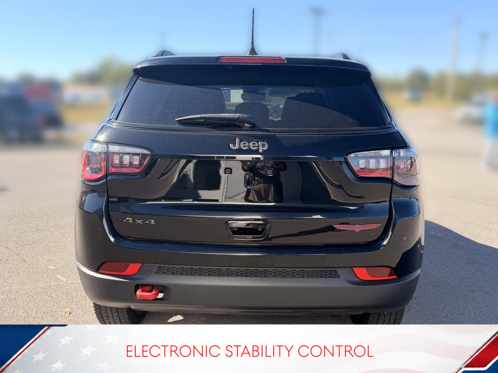 Used 2022 Jeep Compass Trailhawk AWD/4WD image 7