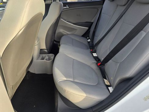Used 2014 Hyundai Accent SE w/ Option Group 3 image 32