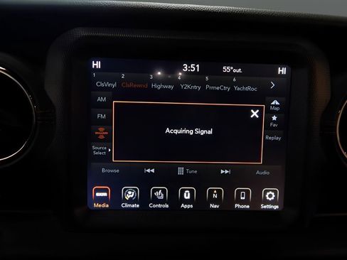 Used 2021 Jeep Wrangler Unlimited Sahara image 21